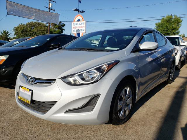 hyandai-elantra-used-hawthorne-dealership